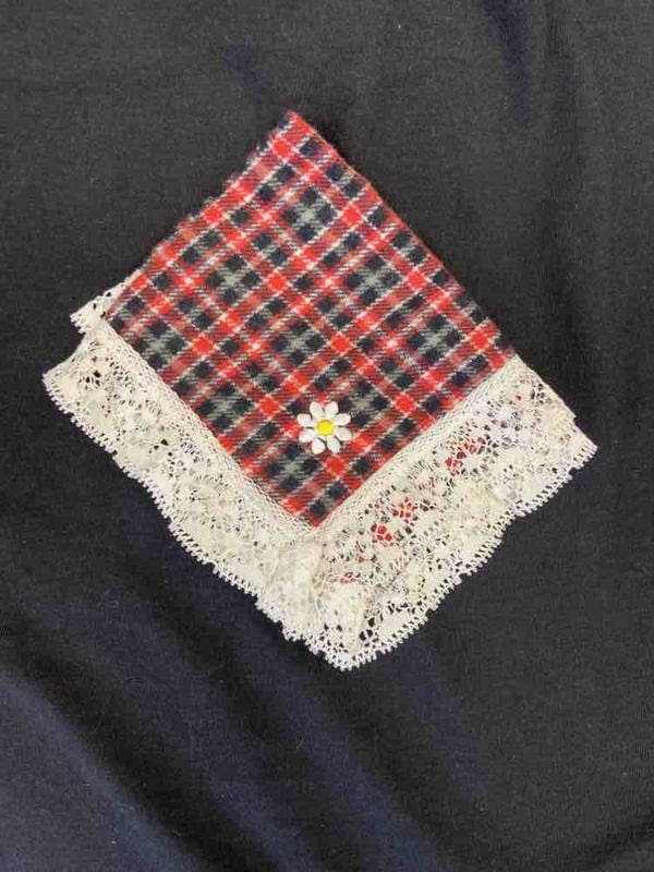 Boo Rag- black and red w daisy Boo Rag- black and red w daisy